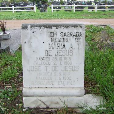 JESUS Jose T., de 1913-1992 &amp; Maria A.T. 1918-1983