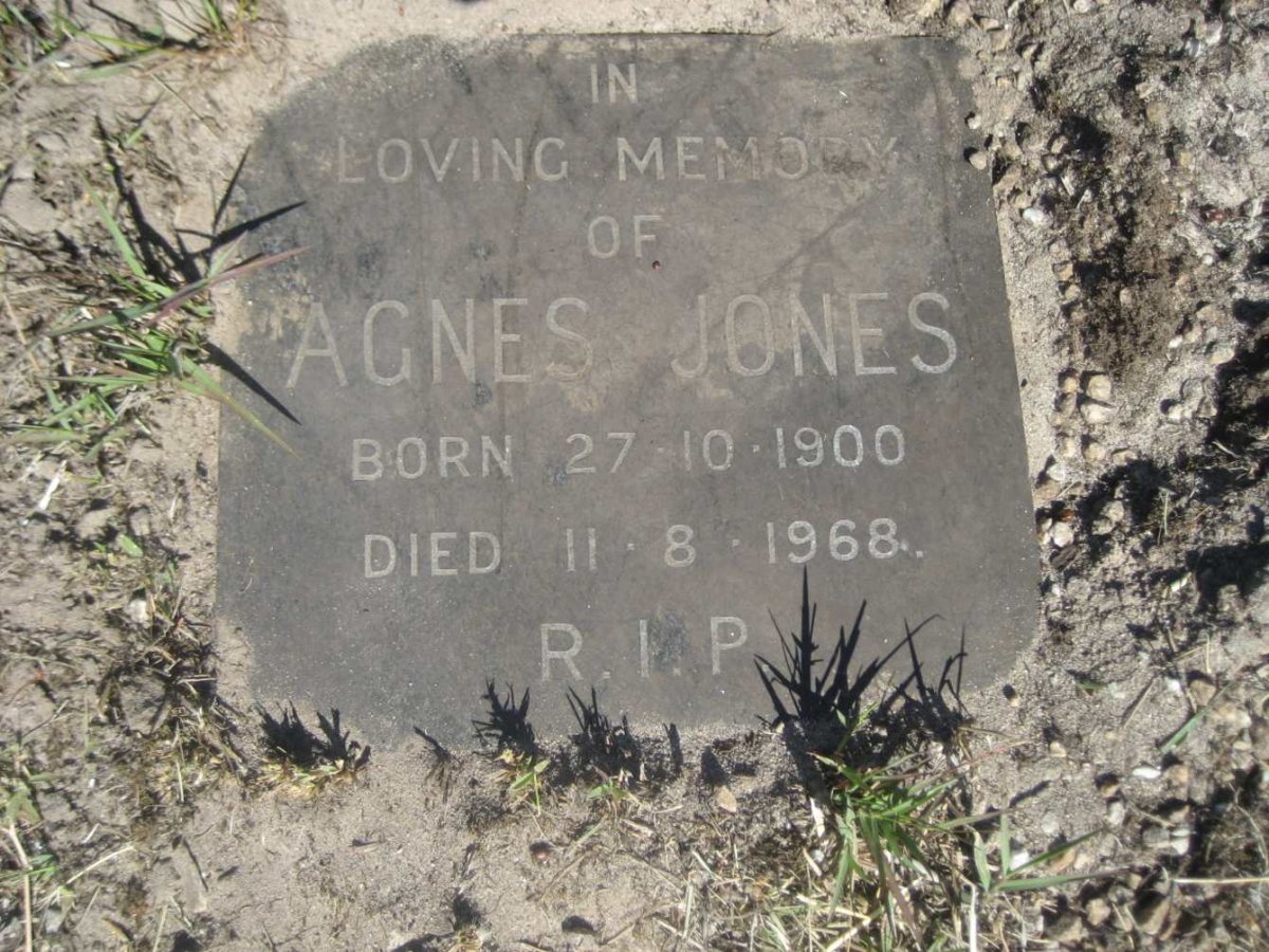 JONES Agnes 1900-1968