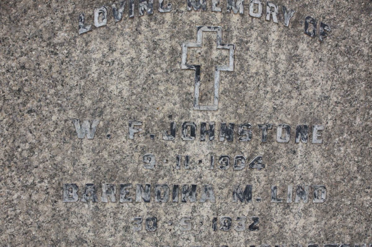 JOHNSTON W.F. -1994 &amp; Barendina M. LIND -1932