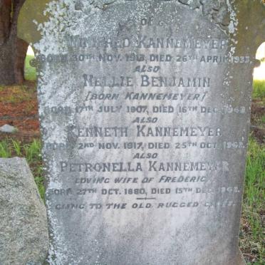 KANNEMEYER Winifred 1913-1933 :: BENJAMIN Nellie nee KANNEMEYER 1907-1946