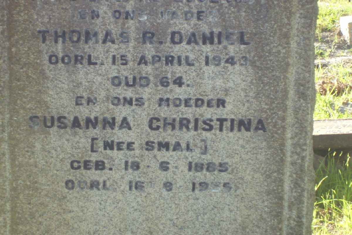 KALLIS Thomas R. Daniel -1943 &amp; Susanna Christina SMAL 1885-1955