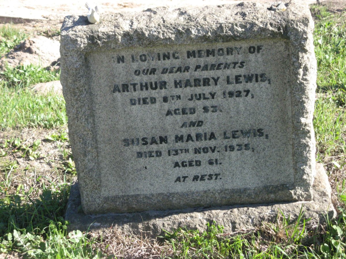 LEWIS Arthur Harry -1927 &amp; Susan Maria -1935