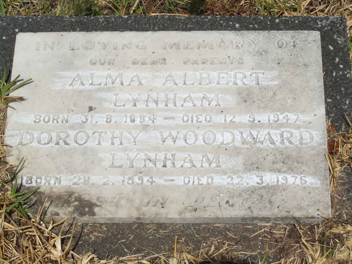LYNHAM Alma Albert 1894-1947 &amp; Dorothy Woodward 1894-1976