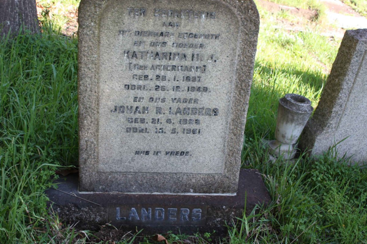 LANDERS Johan R. 18?2-1961 &amp; Katharina M.J. ACKERMANN 1887-194?