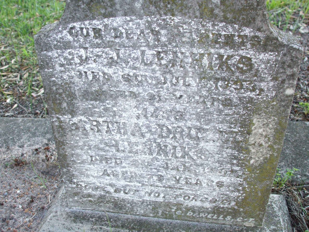 LENNIKS J.J. -1893 &amp; Martha Druzilla -????