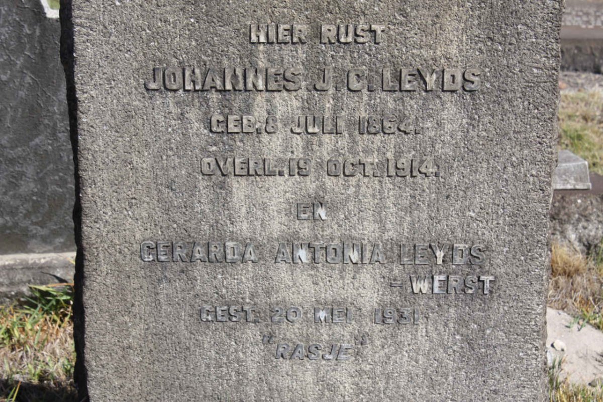 LEYDS Johannes J.C. 1864-1914 &amp; Gerarda Antonia WERST -1931