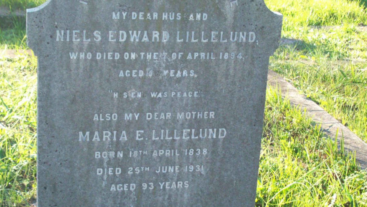 LILLELUND Niels Edward -1894 &amp; Maria E. 1838-1931