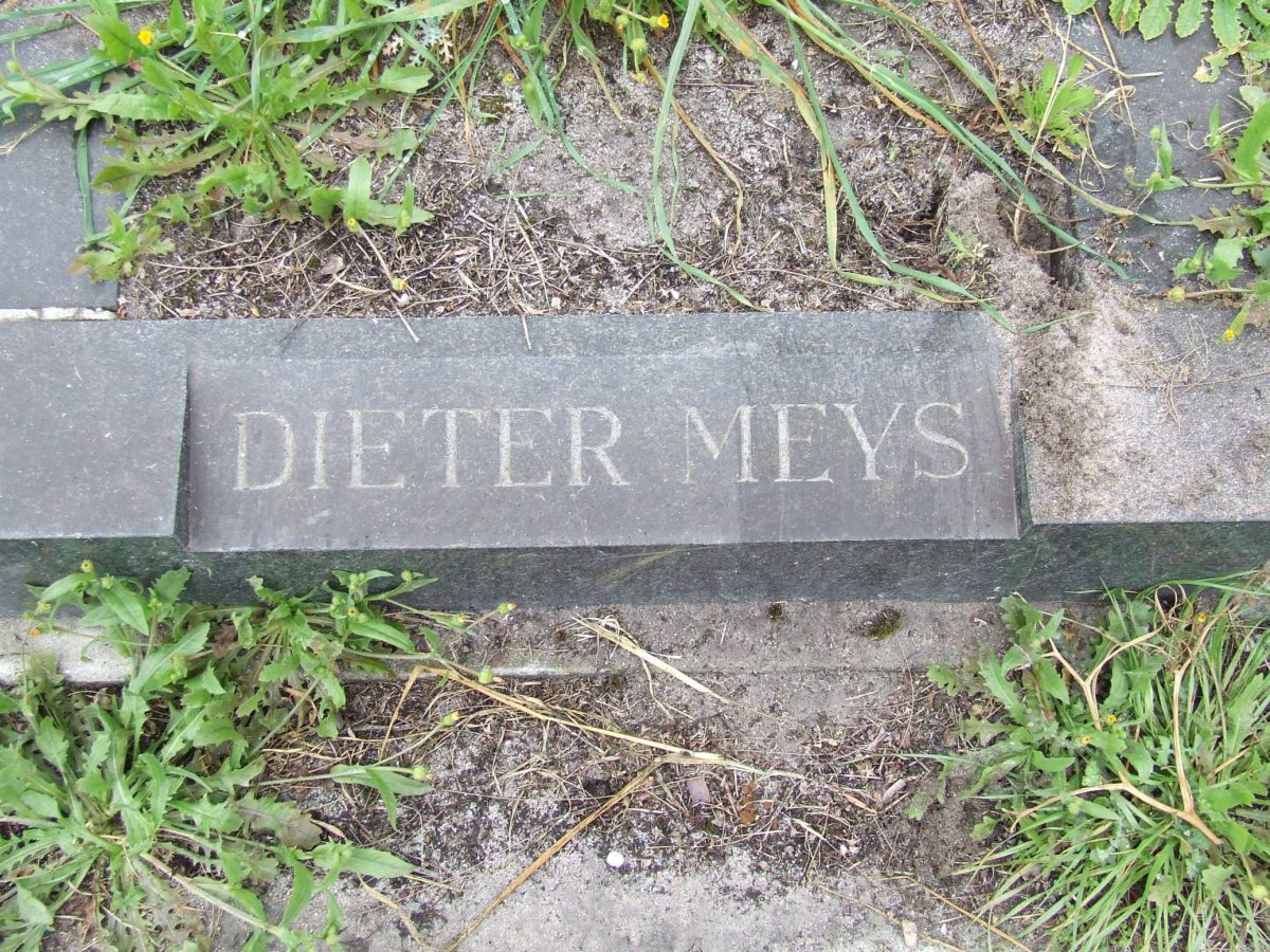 MEYS Dieter