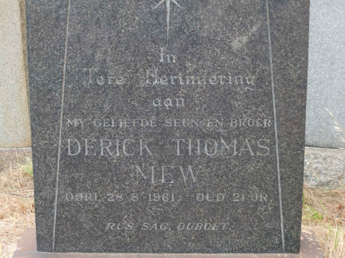 MEW Derick Thomas -1961