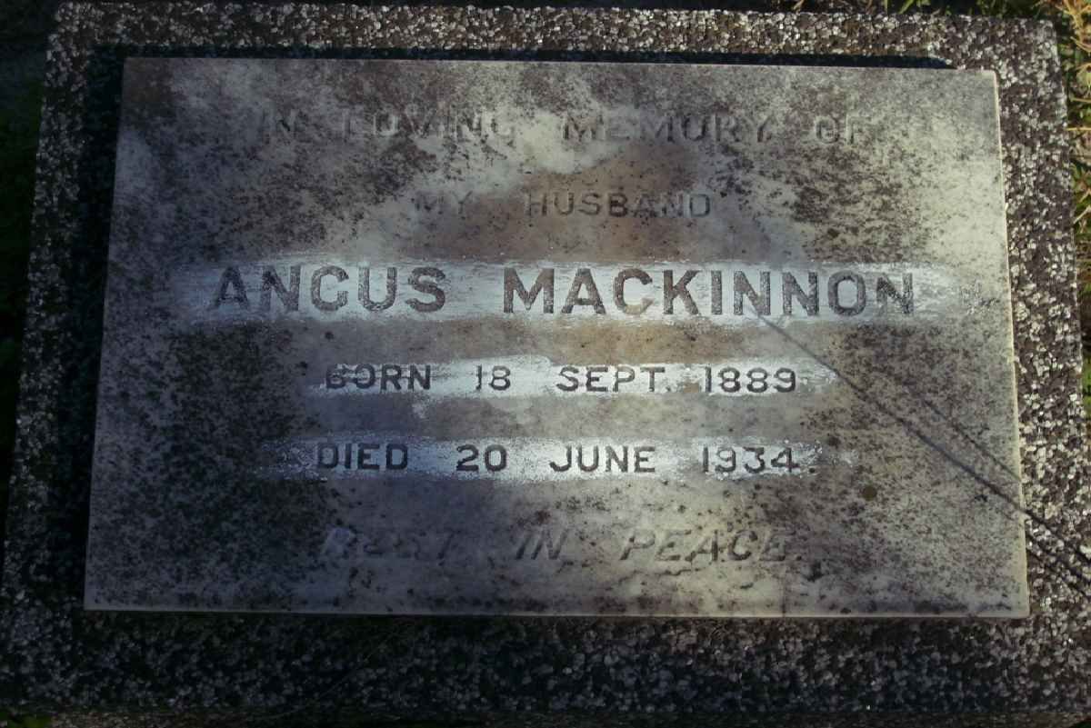 MACKINNON Angus 1889-1934