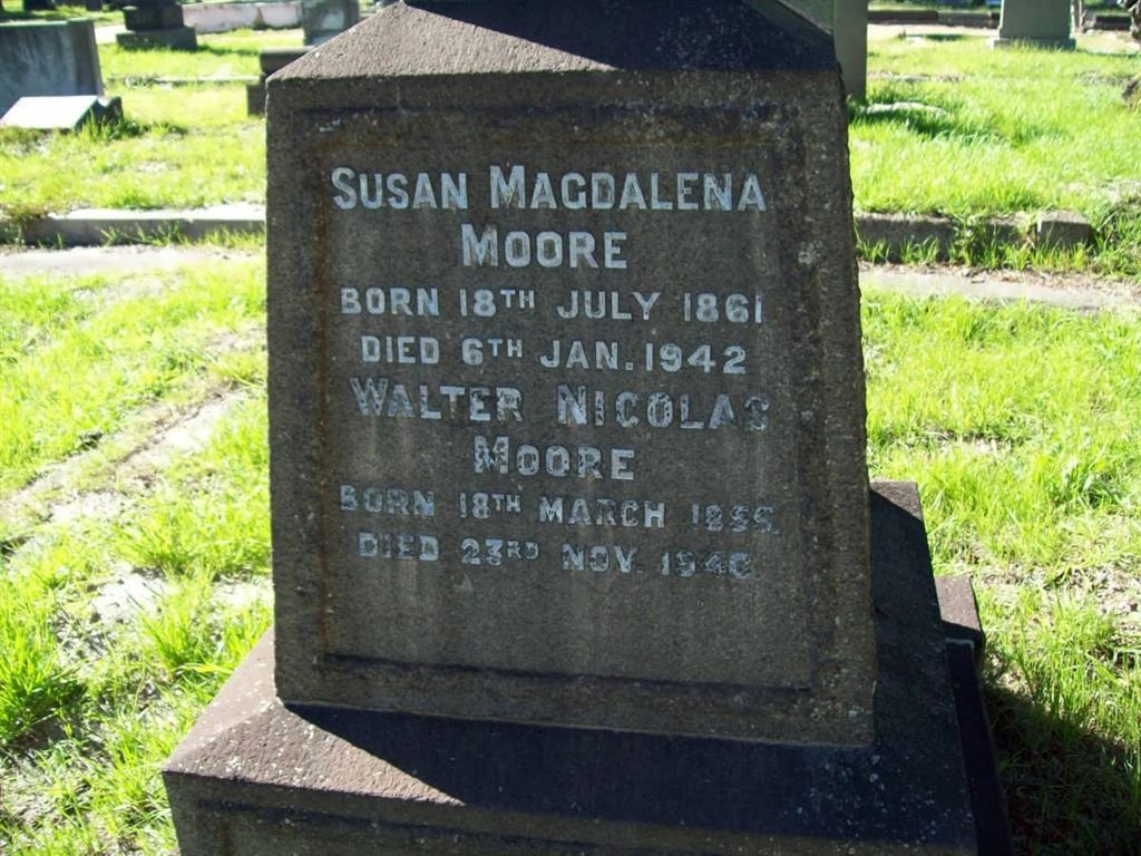 MOORE Walter Nicolas 1855-1948 &amp; Susan Magdalena 1861-1942