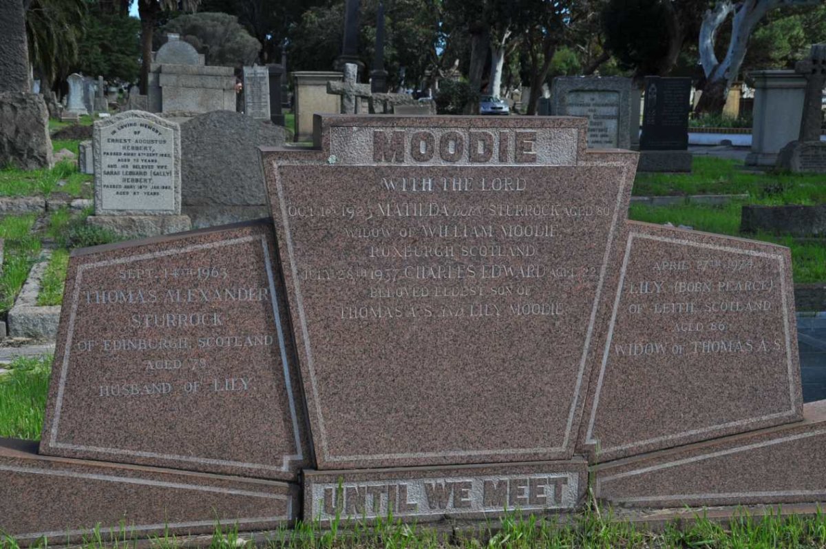 MOODIE Matilda nee STURROCK -1923 :: MOODIE Charles Edward -1937