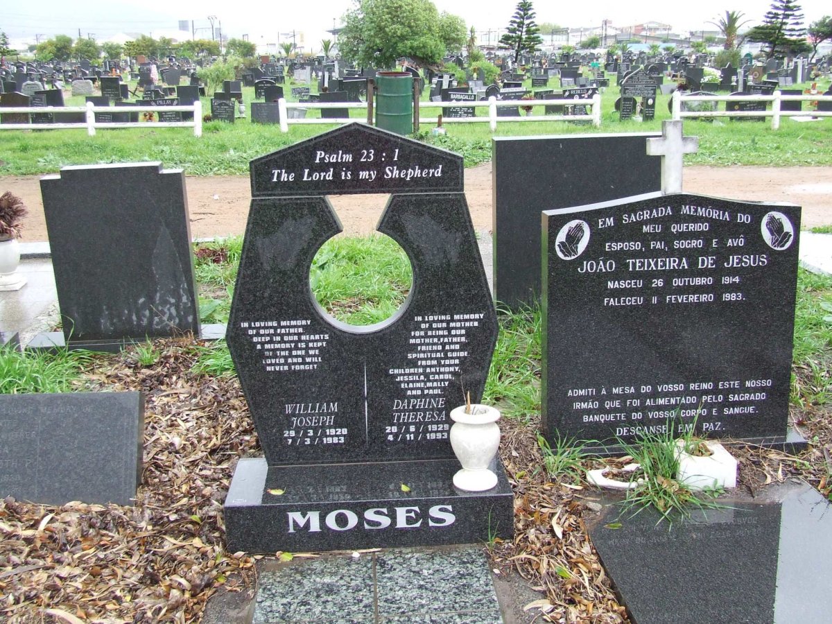 MOSES William Joseph 1920-1983 &amp; Daphne Theresa 1929-1993