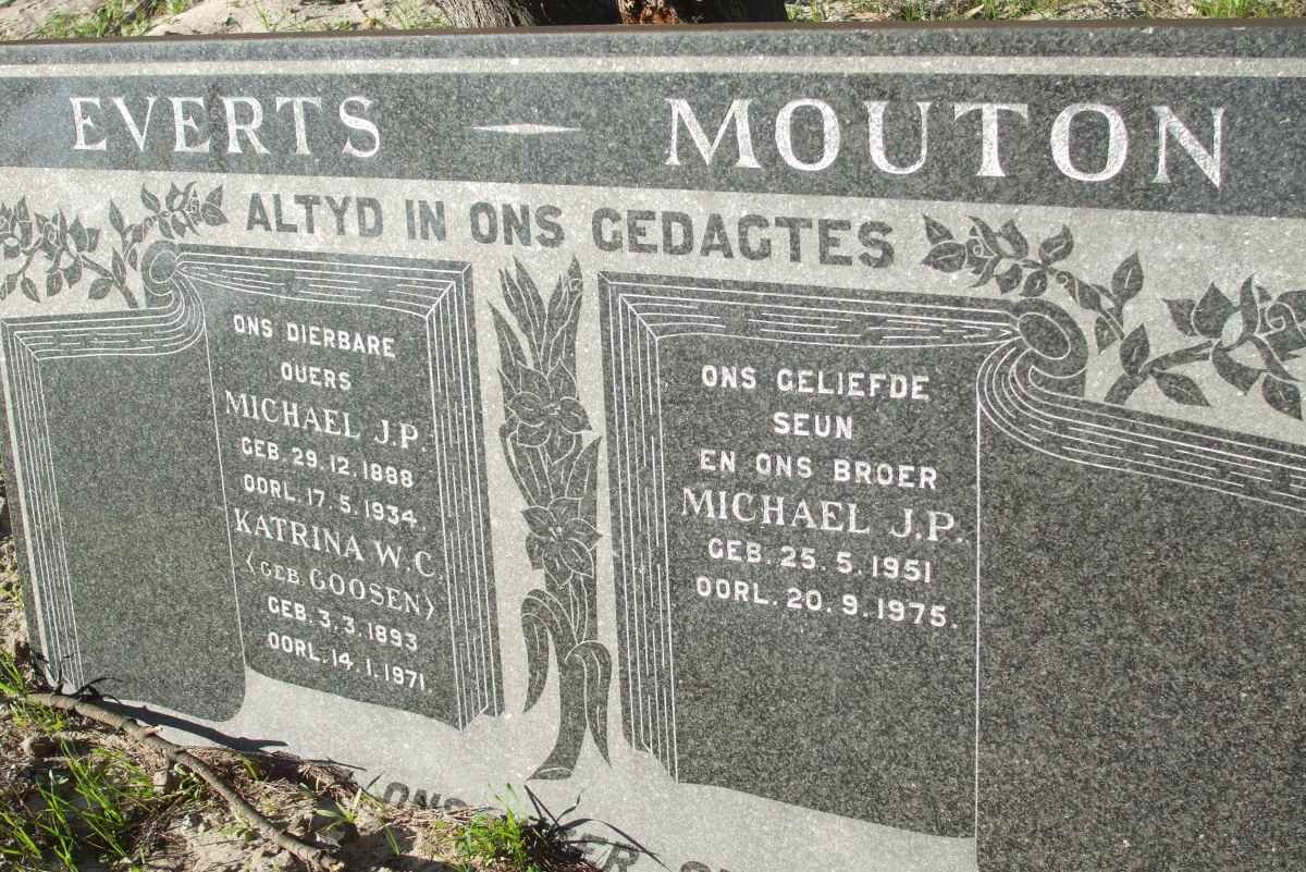 MOUTON Michael J.P., Everts 1888-1934 &amp; Katrina W.C. GOOSEN 1893-1971 :: EVERTS-MOUTON Michael J.P. 1951-1975