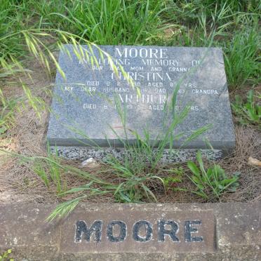MOORE Arthur -1990 &amp; Christina -1990