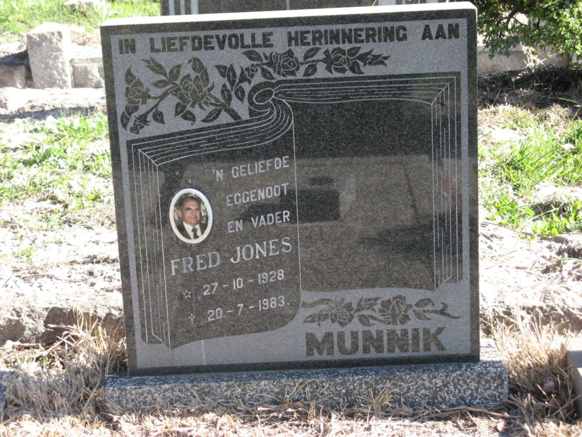 MUNNIK Fred Jones 1928-1983