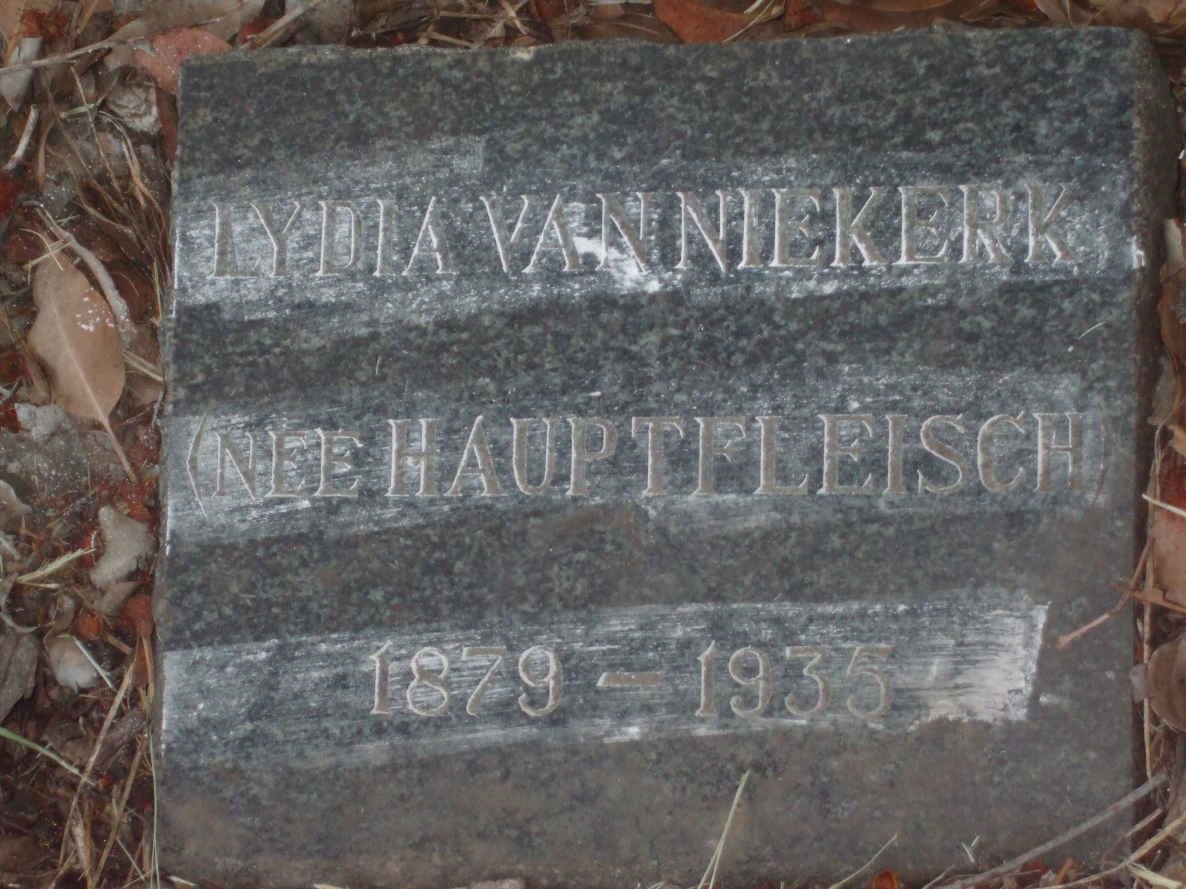 NIEKERK Lydia, van nee HAUPTFLEISCH 1879-1935