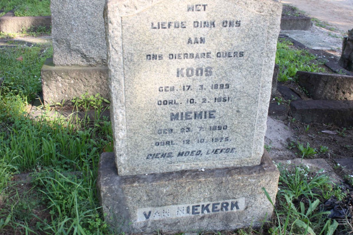 NIEKERK Koos, van 1889-1951 &amp; Miemie 1890-1975
