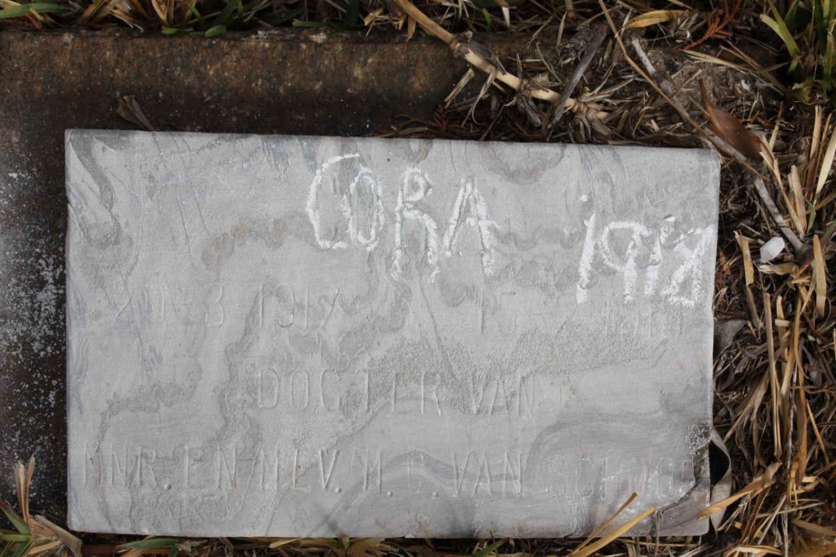 SCHOOR Cora, van 1917-1918