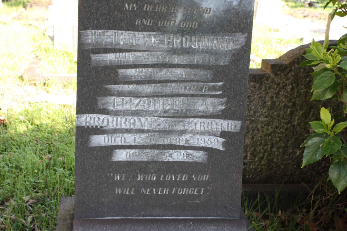 OUKAMP Peter W. -1948 &amp; Elizabeth M. KROUKAMP nee TRUTER -1959