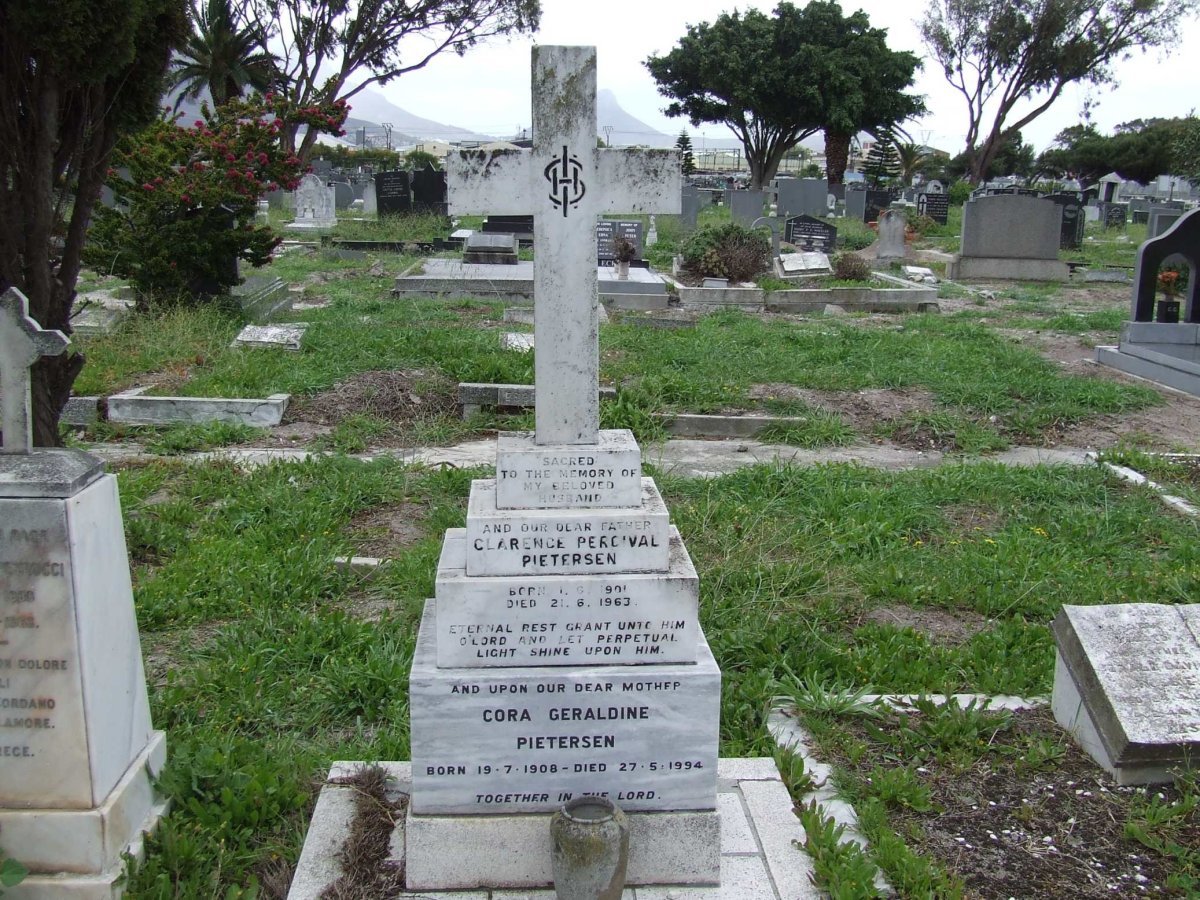 PIETERSEN Clarence Percival 1901-1963 &amp; Cora Geraldine 1908-1994