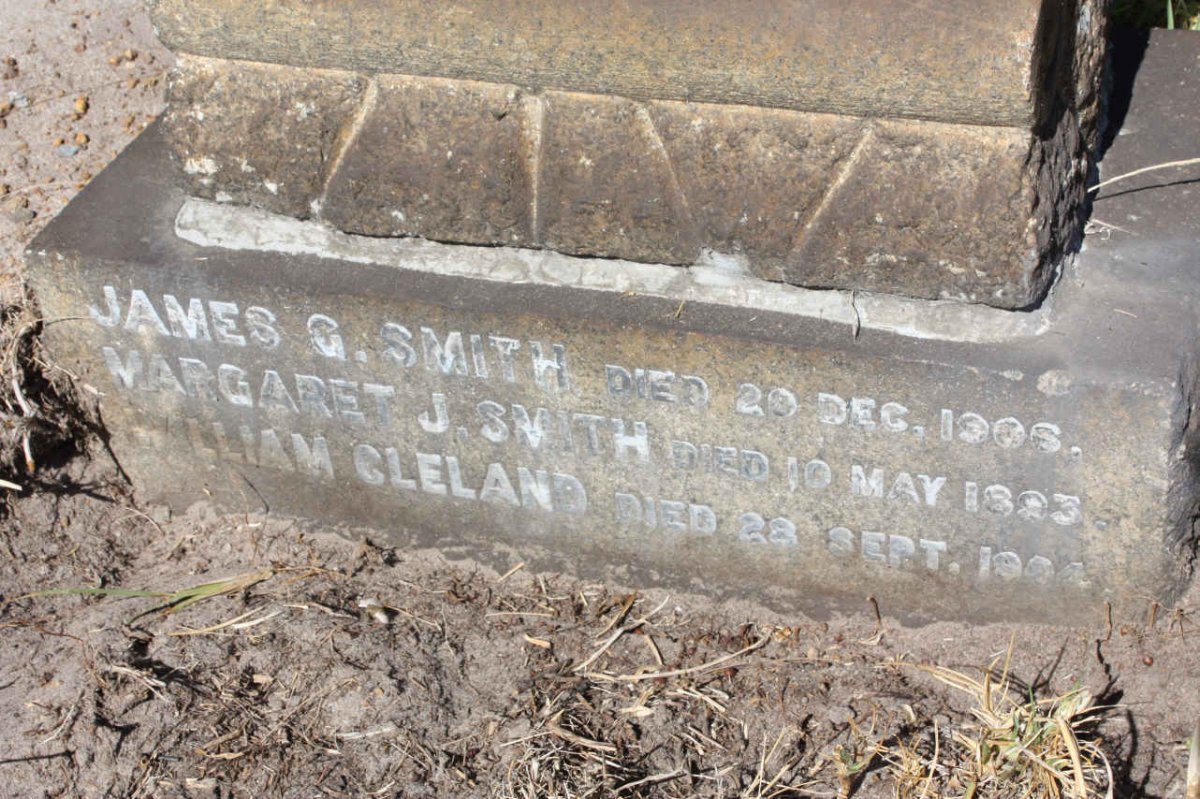 SMITH James G. -1906 &amp; Margaret -1893 :: CLELAND William -19?4