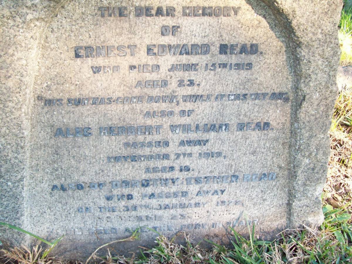 READ Ernest Edward -1919 :: READ Alec Herbert William -1919 :: READ Dorothy Esther -1922