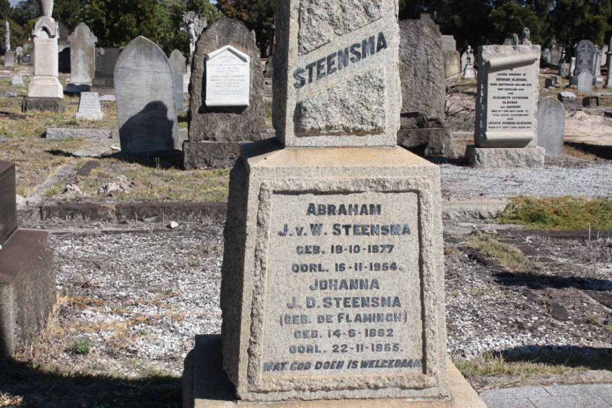STEENSMA Abraham J.V.W. 1877-1954 &amp; Johanna J.D. DE FLAMINGH 1862-1965