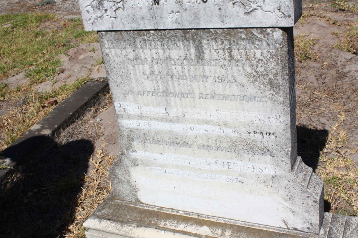 STEPHENSON Ellen Emerentia 1856-1943 :: STEPHENSON Petronella Johanna -1901 :: STEPHENSON Cecil Stratford -1974 &amp; Isabella 