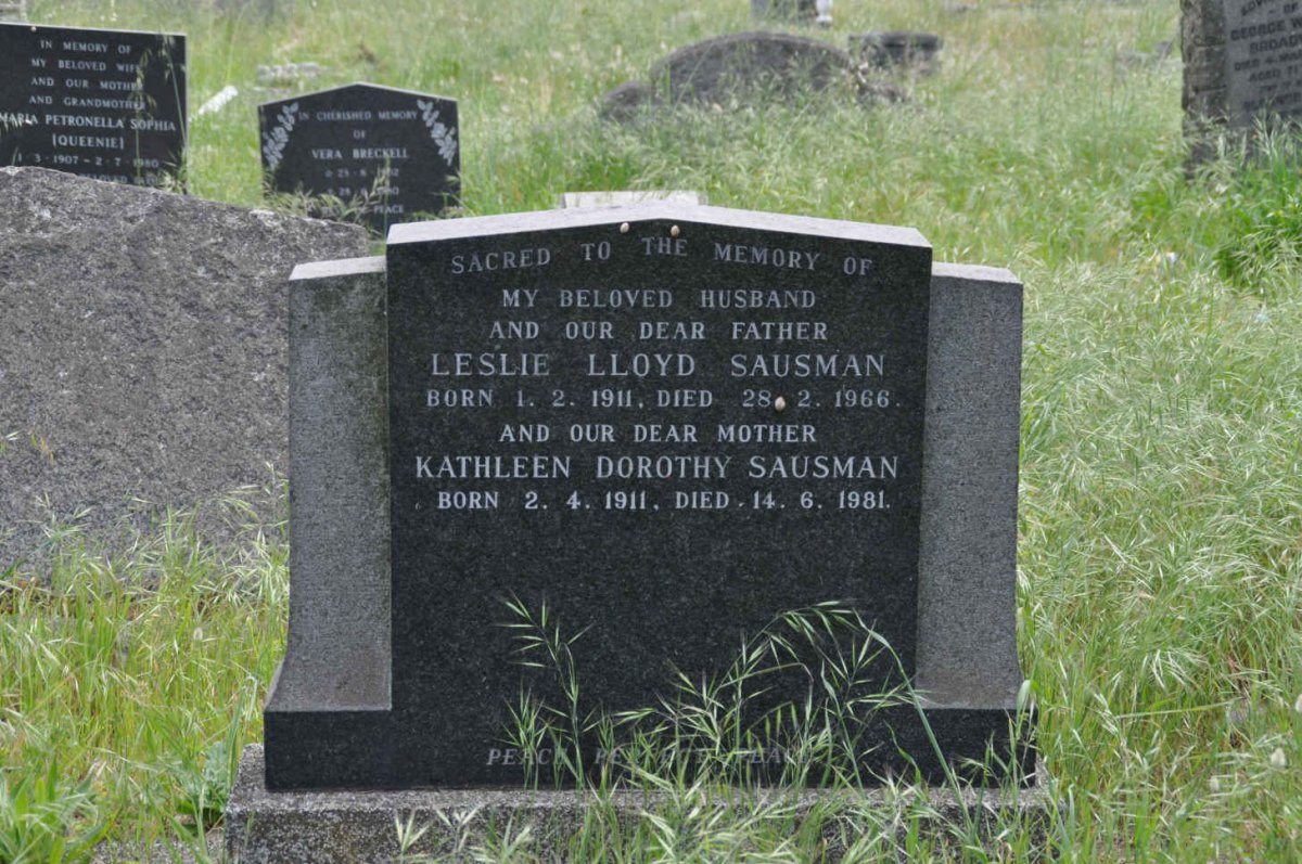 SAUSMAN Leslie Lloyd 1911-1966 &amp; Kathleen Dorothy 1911-1981