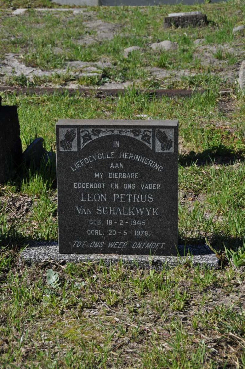 SCHALKWYK Leon Petrus, van 1945-1979