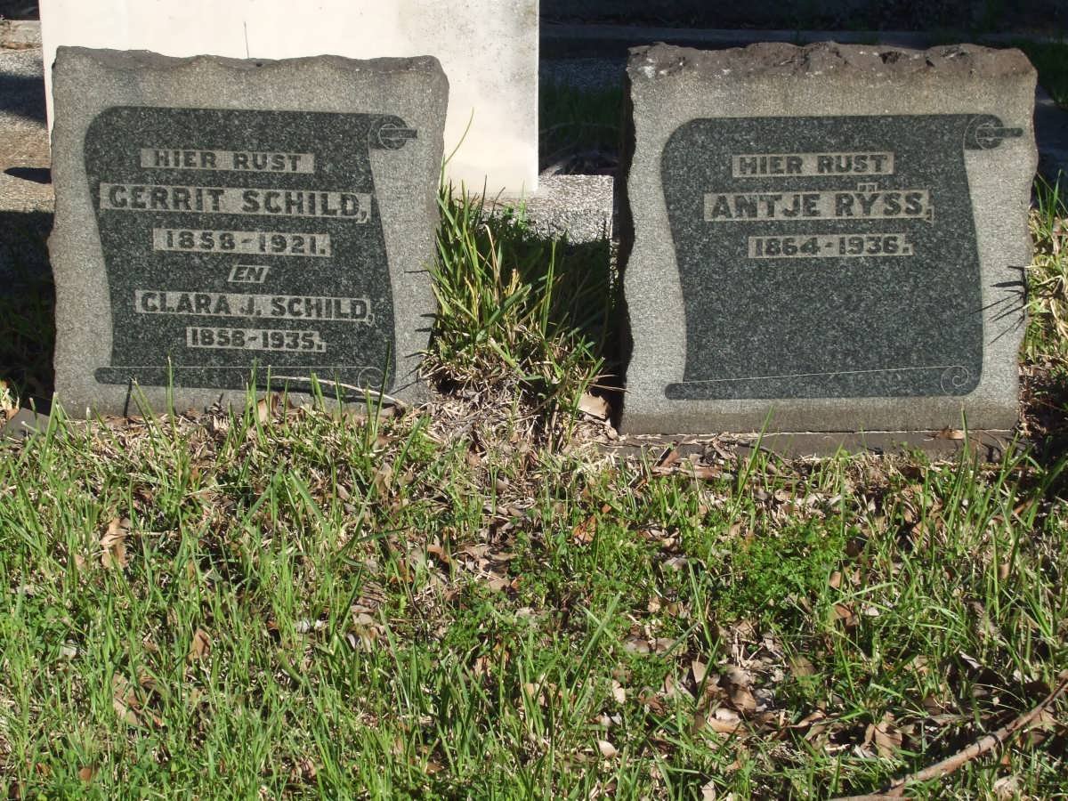 SCHILD Gerrit 1858-1921 &amp; Clara  J.1858-1935 :: RYSS Antje 1864-1936