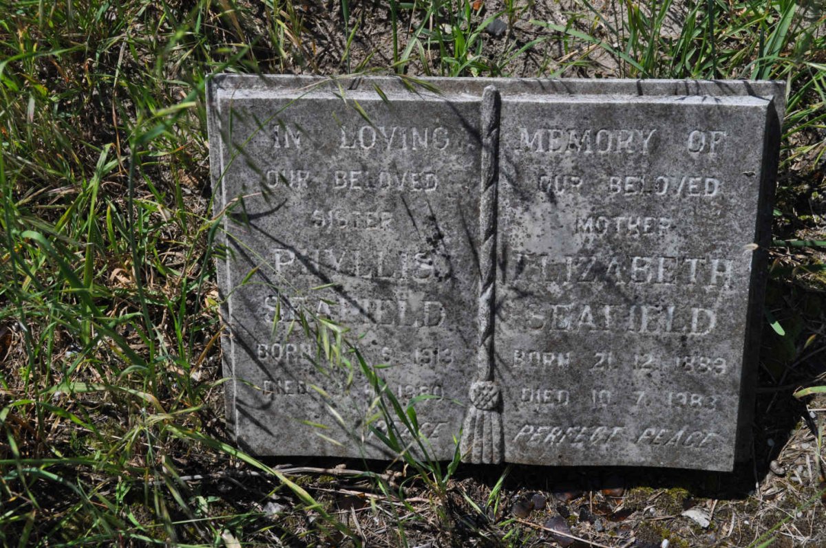 SEAFIELD Elizabeth 1889-1983 :: SEAFIELD Phyllis 1913-1980