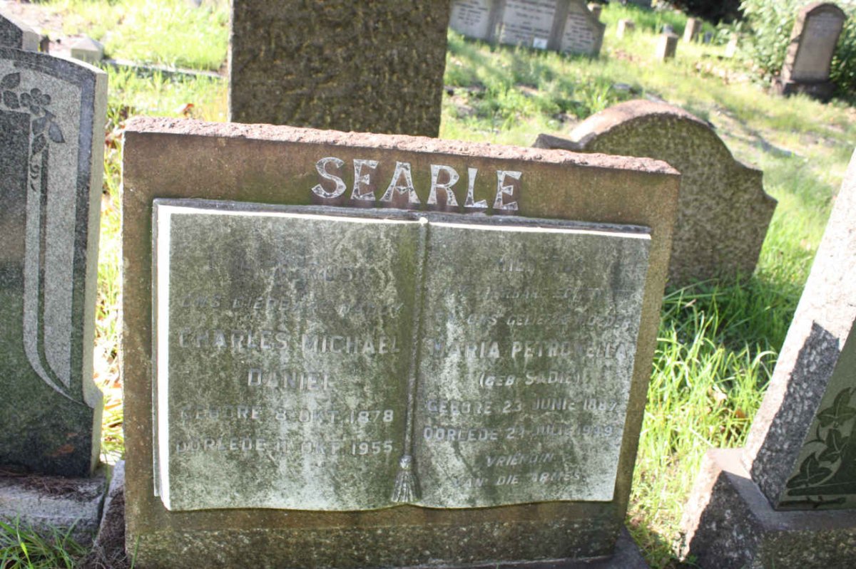 SEARLE Charles Michael Daniel 1878-1955 &amp; Maria Petronella SADIE 1887-1949