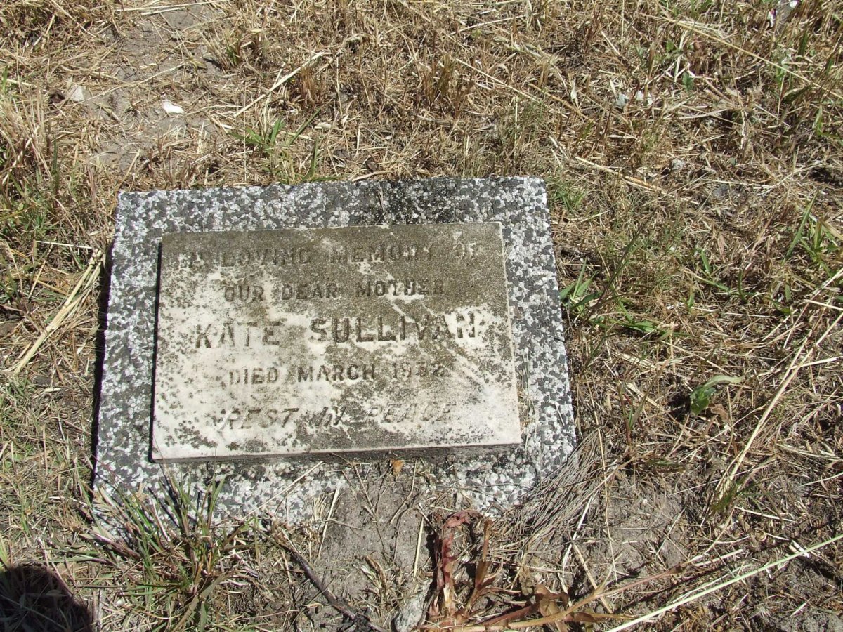 SULLIVAN Kate -19?2