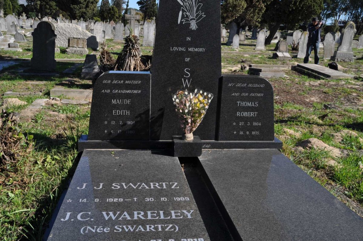 SWARTZ Maude Edith 1904-1980 :: SWARTZ Thomas Robert 1904-1975 :: SWARTZ J.J. 1929-1975 :: WARELEY J.C. nee SWARTZ