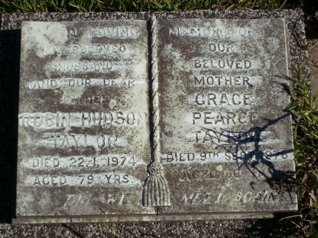 TAYLOR Robin Hudson -1974 &amp; Grace Pearce -1976 