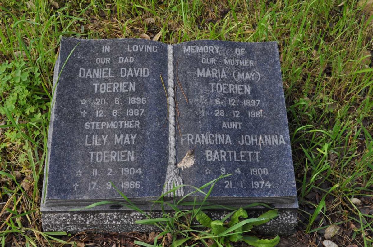TOERIEN Daniel David 1896-1987 &amp; Maria 1897-1981 :: TOERIEN Lily May 1904-1986 :: BARTLETT Francina Johanna 1900-1974