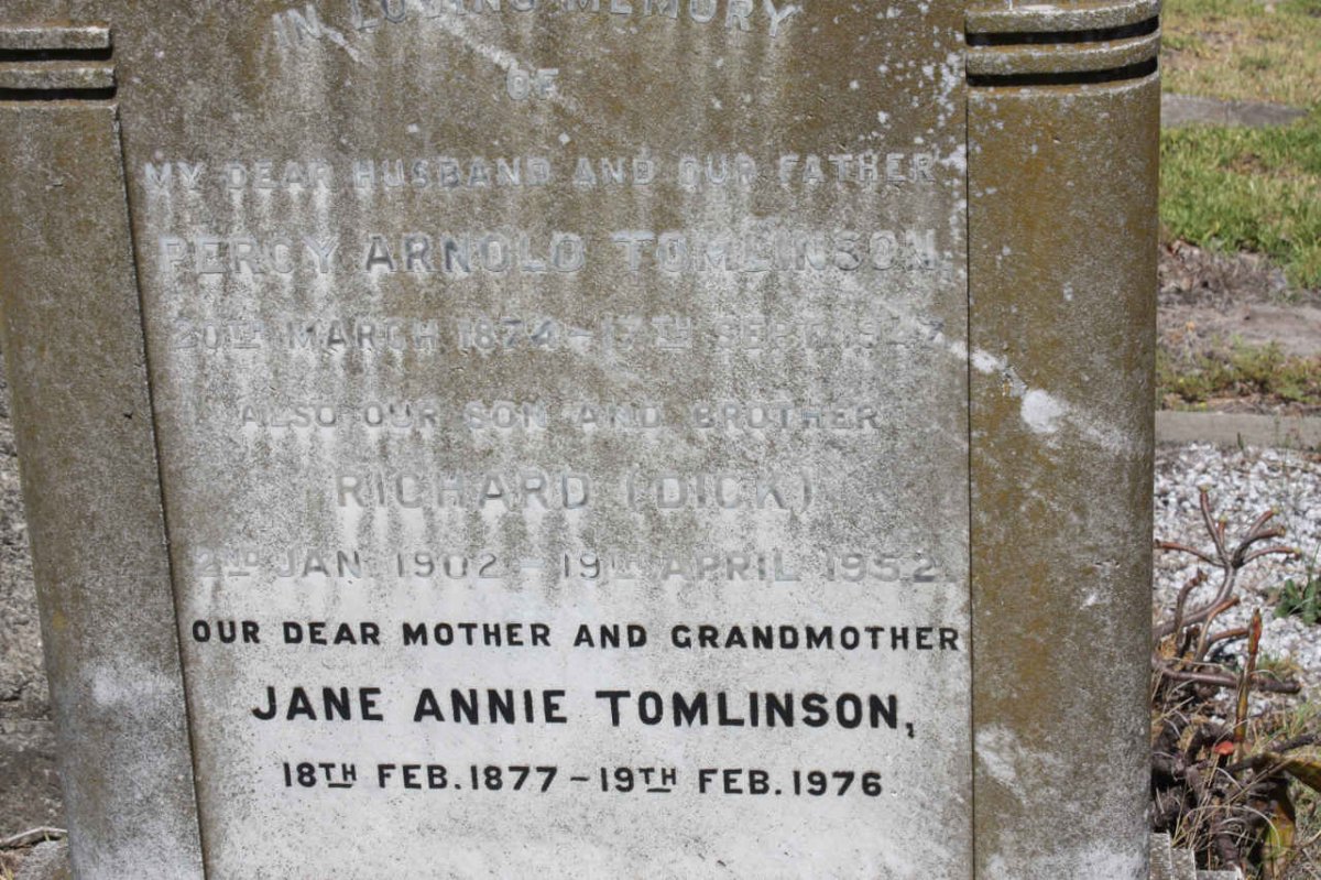 TOMLINSON Percy Arnold 1874-1947 &amp; Jane Annie 1877-1976 :: TOMLINSON Richard 1902-1952