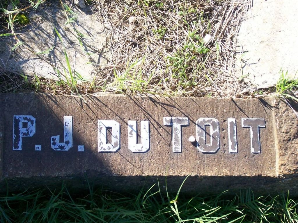 TOIT P.J. du