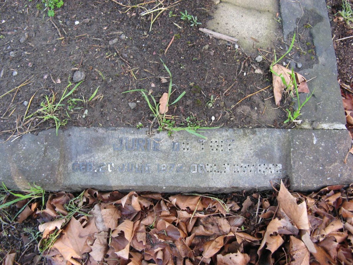 Maitland-Cemetery-1-3118