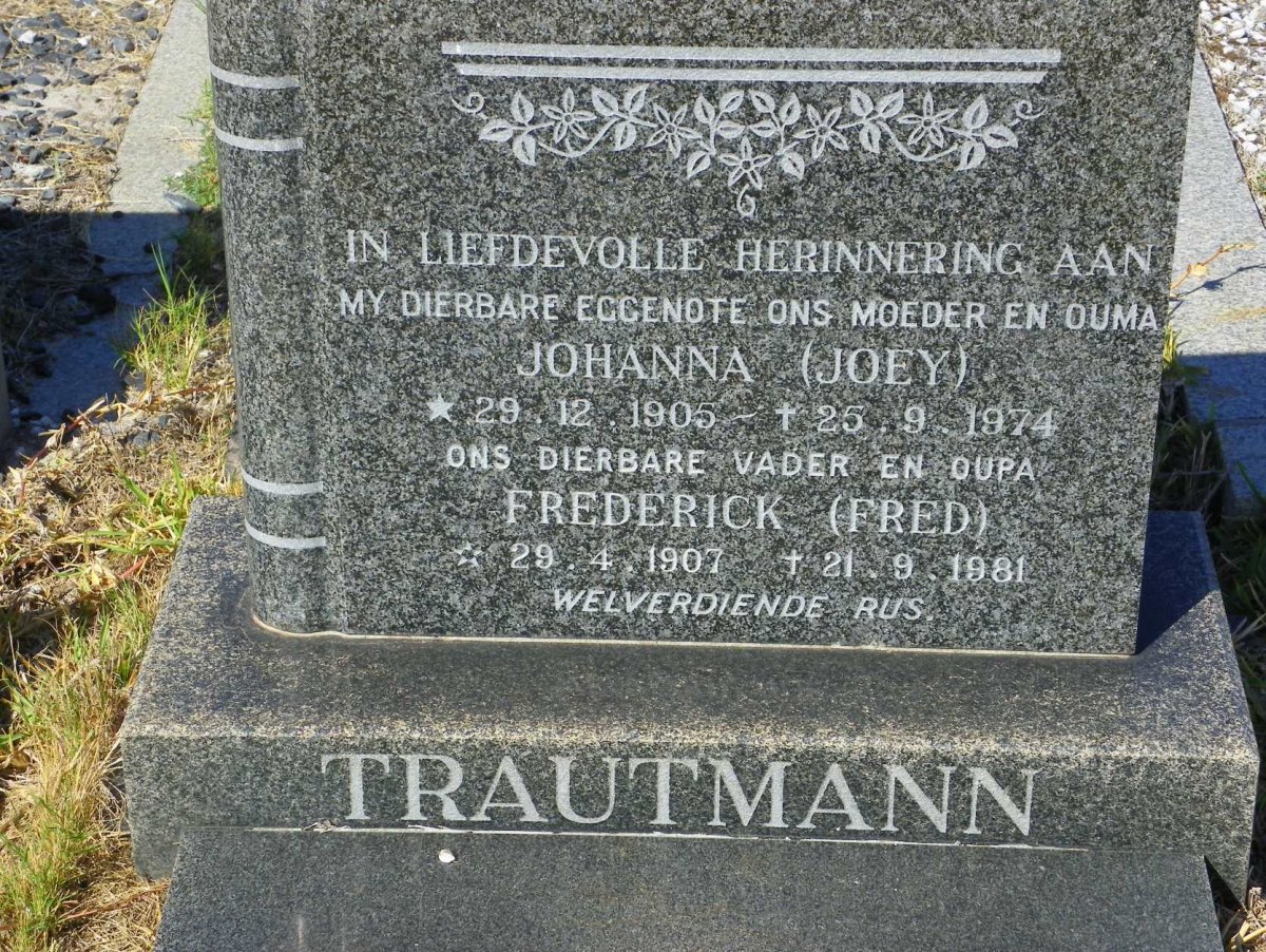 TRAUTMANN Frederick 1907-1981 &amp; Johanna 1905-1974