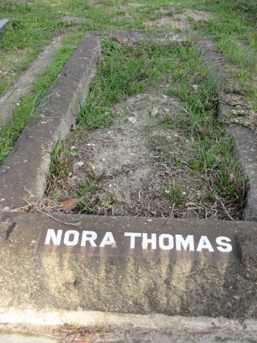 THOMAS Nora
