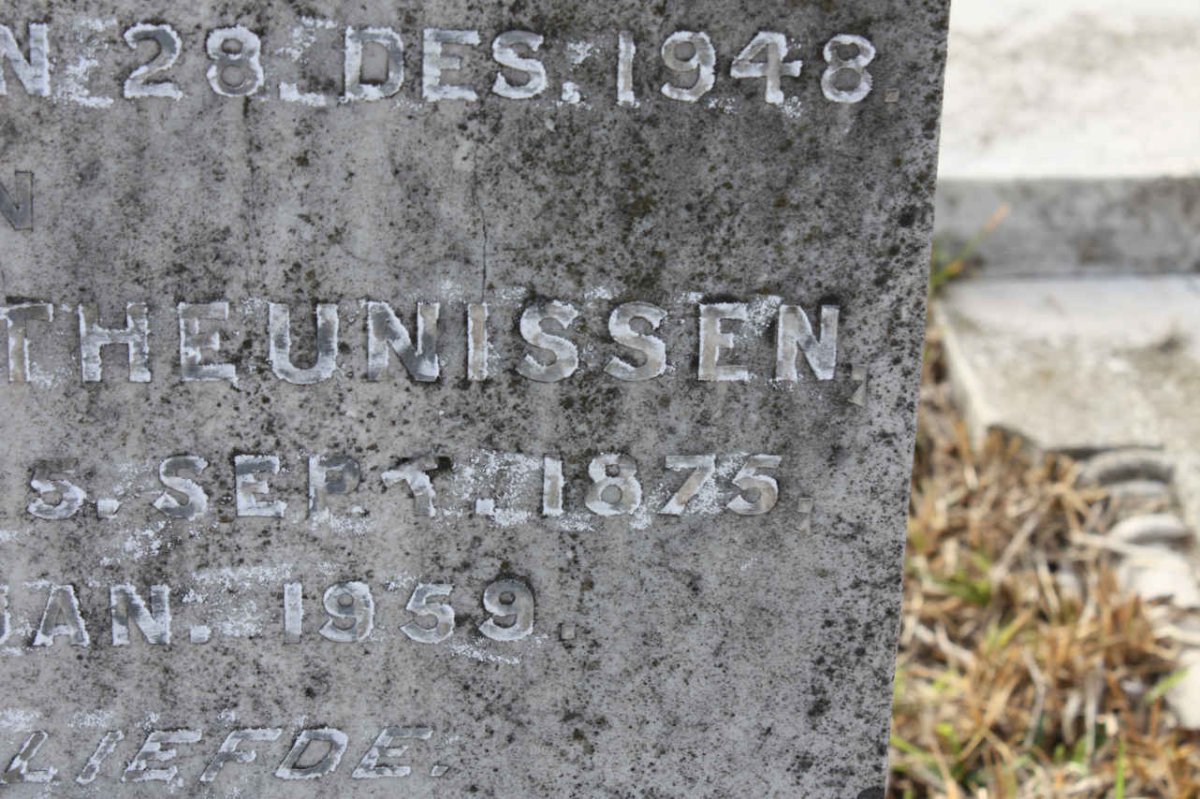 THEUNISSEN Christiaan C.A. 1863-1948 &amp; Engela M.J. BOTHA 1875-1959