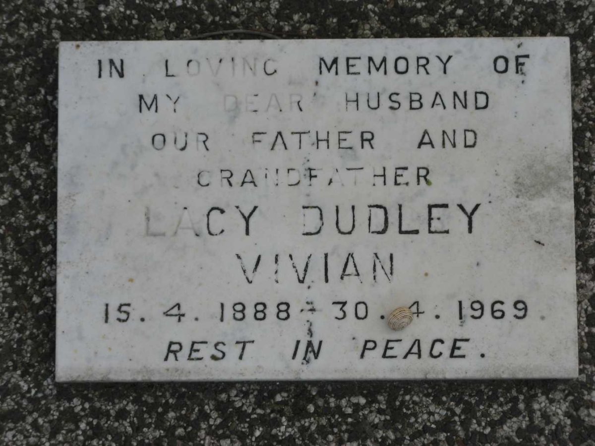 VIVIAN Lacy Dudley 1888-1969 :: VIVIAN Eileen May Christine 1906-1998