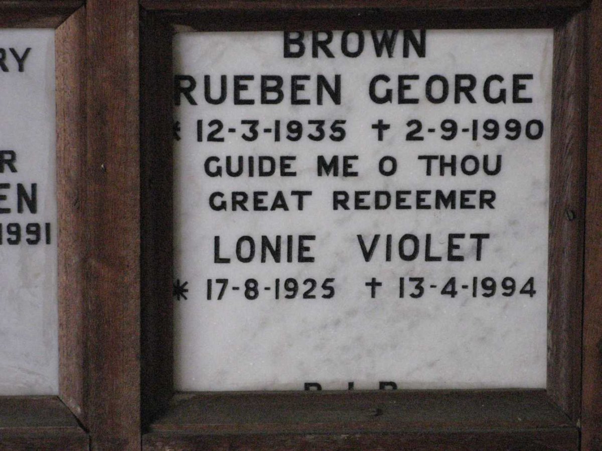 BROWN Lonie Violet 1925-1994 :: BROWN Rueben George 1935-1990