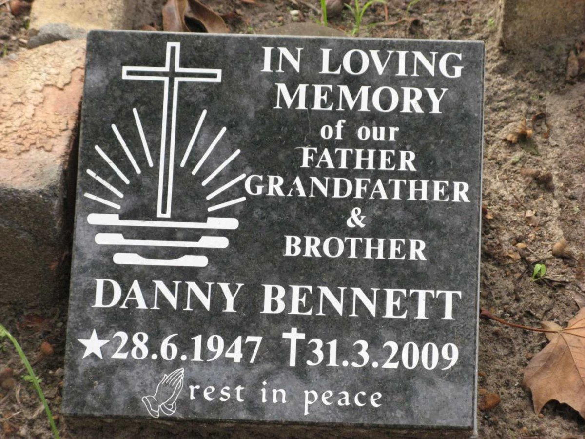 BENNETT Danny 1947-2009