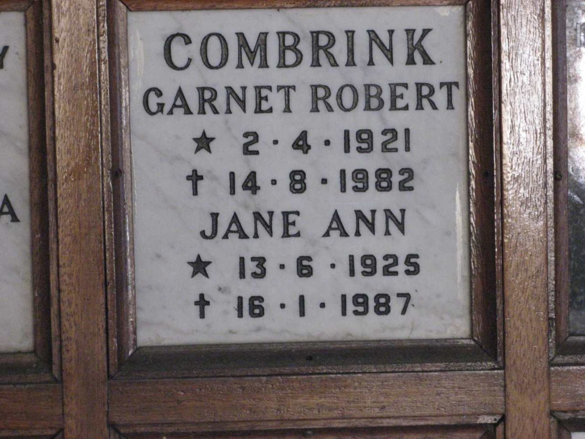 COMBRINK Garnet Robert 1921-1982 &amp; Jane Ann 1925-1987