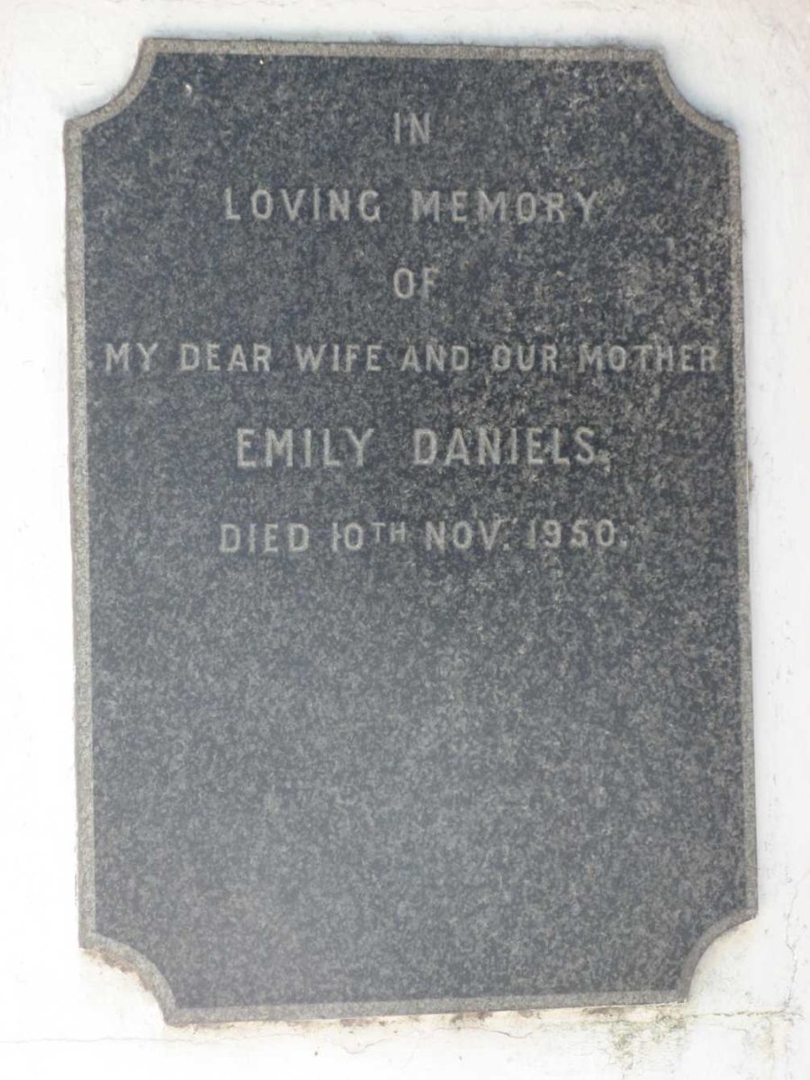 DANIELS Emily -1950