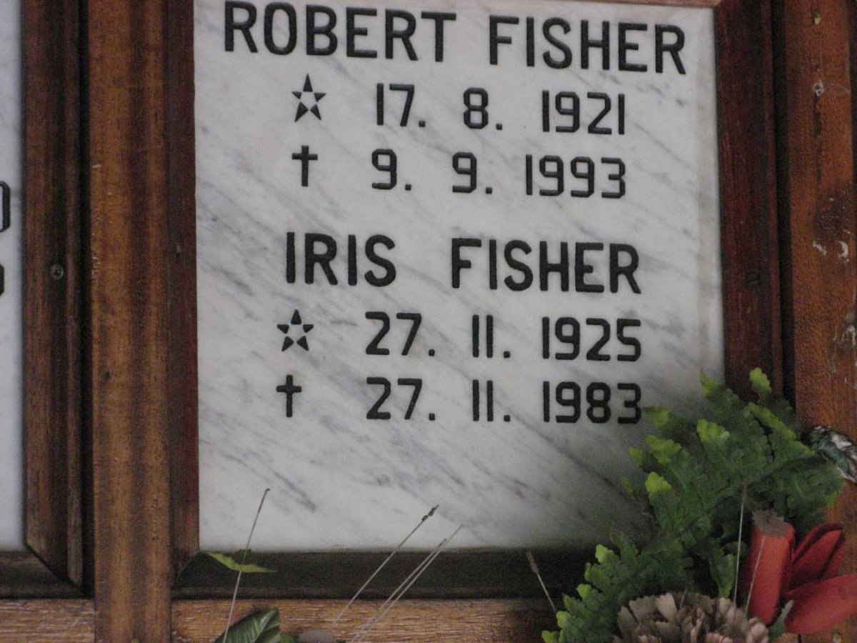 FISHER Robert 1921-1993 &amp; Iris 1925-1983